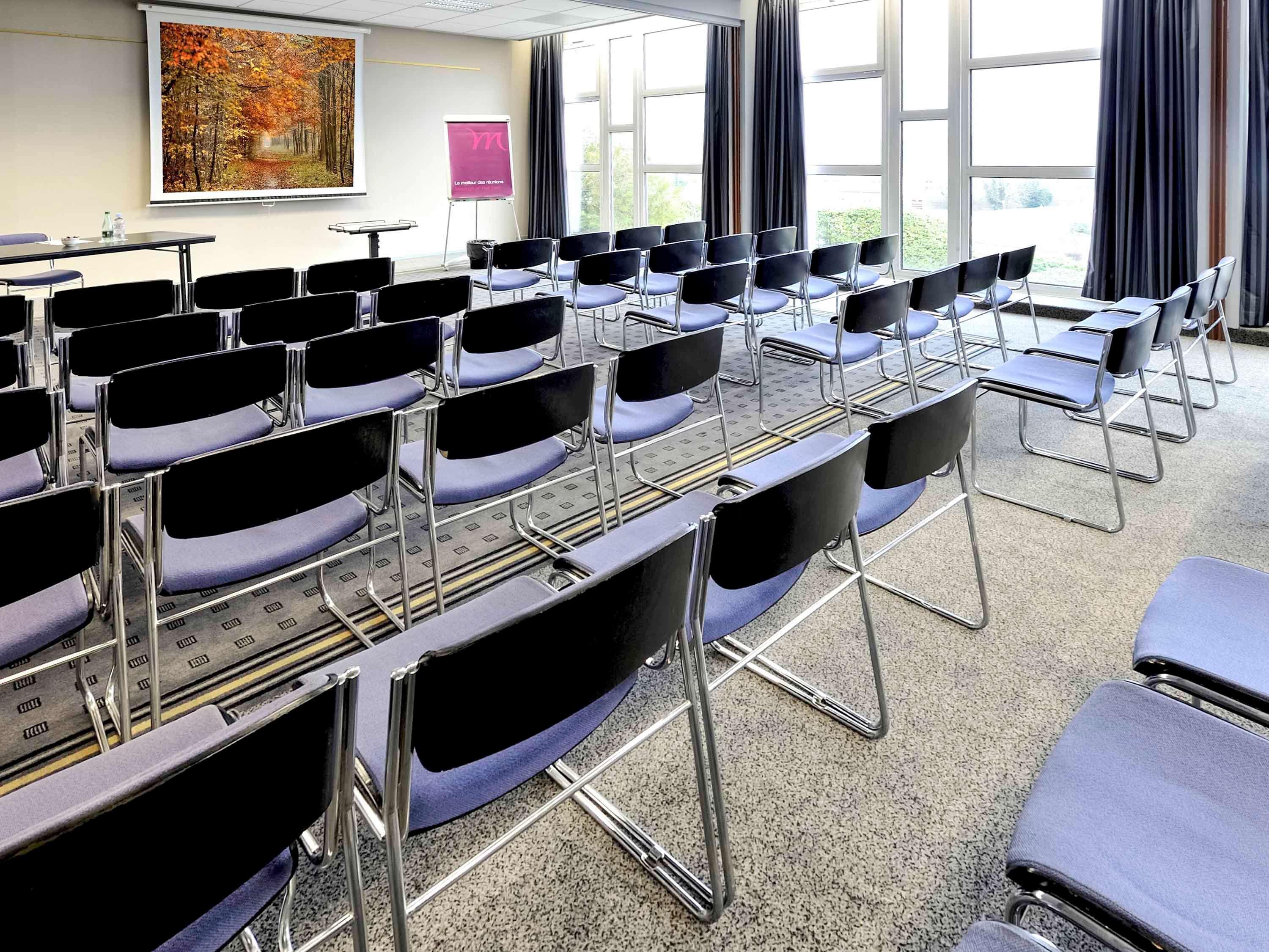 Mercure Rouen Val De Reuil Val-de-Reuil Εξωτερικό φωτογραφία